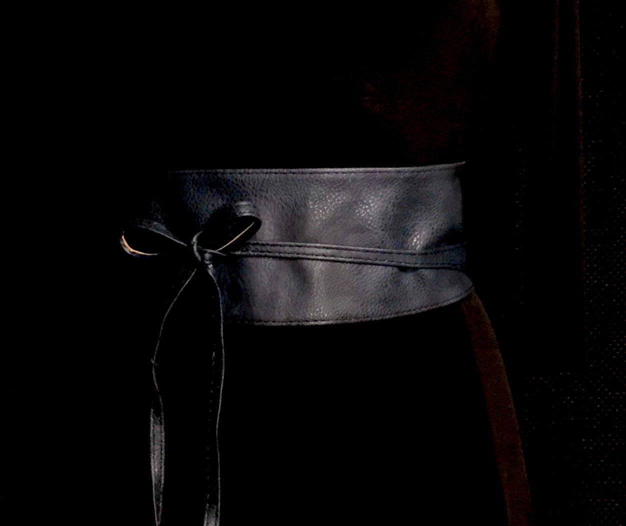 Cintura liscia “Amber” blu scuro